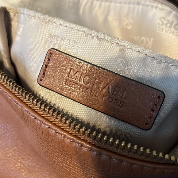 Michael Kors leather purse - Picture 7 of 8